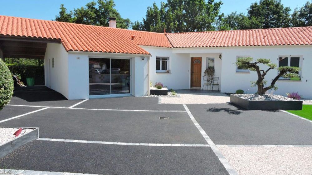 Vendée paysage - cour devant maison