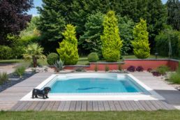 Aménagement d'un jardin en longueur avec piscine