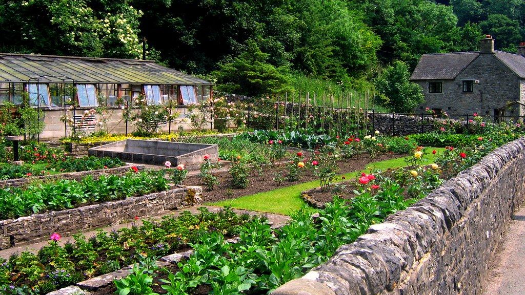 aménagement allée jardin potager